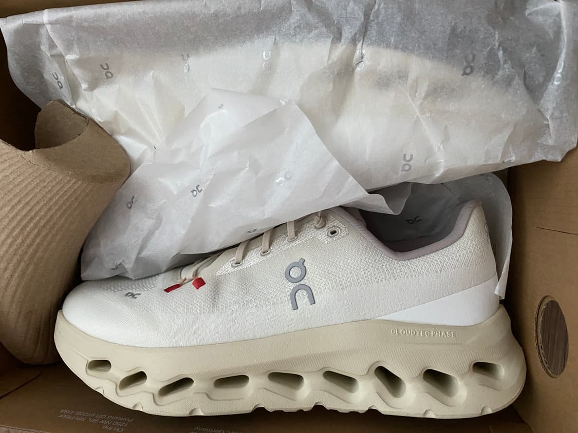 [275] 온 클라우드 틸트 샌드 크림 새상품 상품이미지3