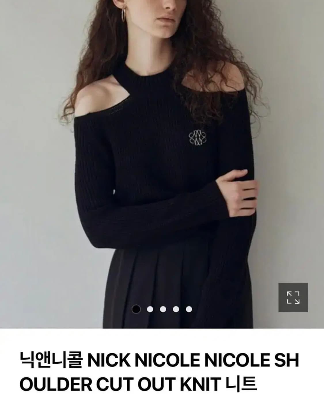 닉앤니콜 shoulder cutout knit 상품이미지1