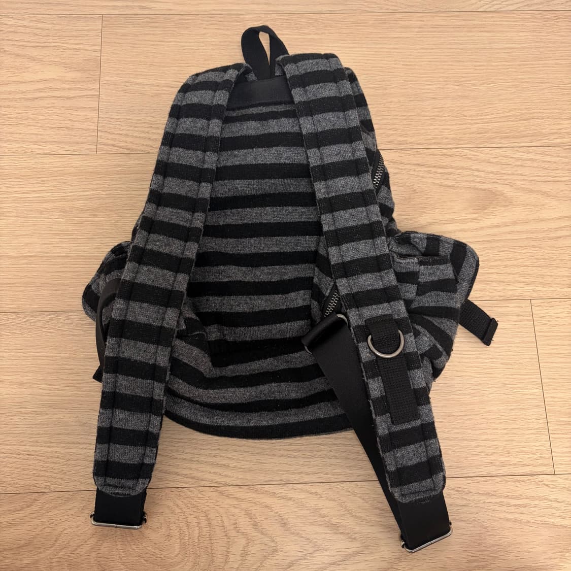 탠스댄스 울 스트라이프 백팩 (블랙) (파히섬 줄무늬 가방) 상품이미지3