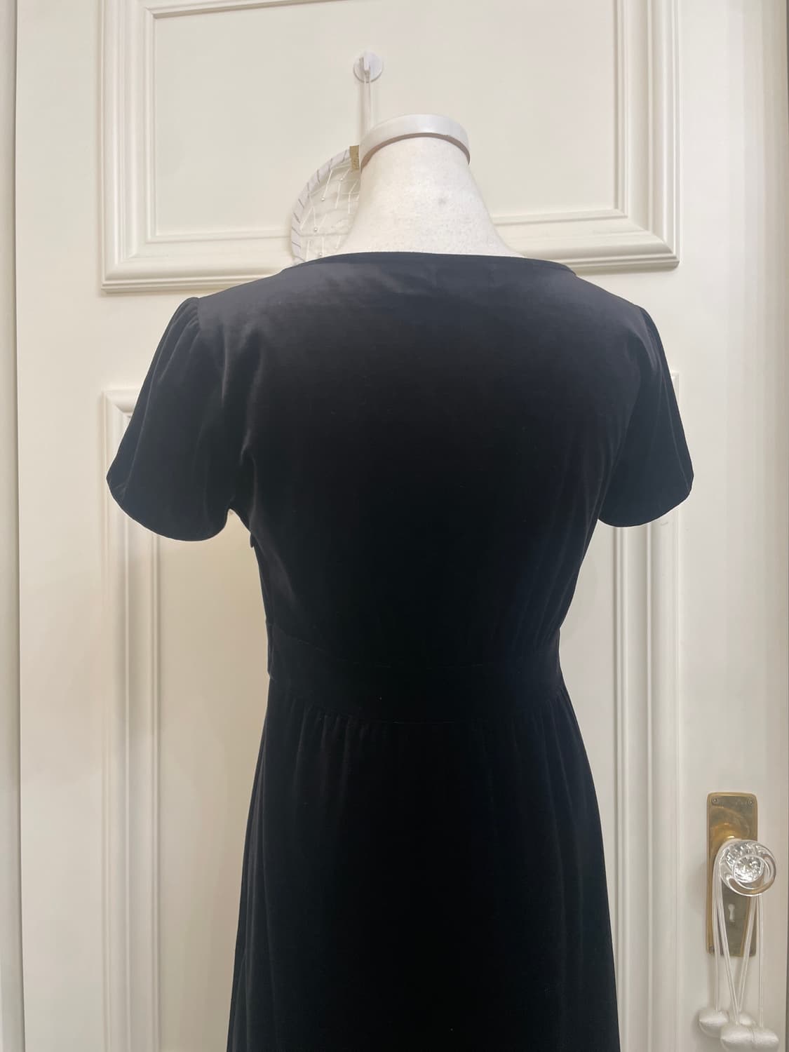 INDIVI black velvet shirring puff basic 상품이미지4