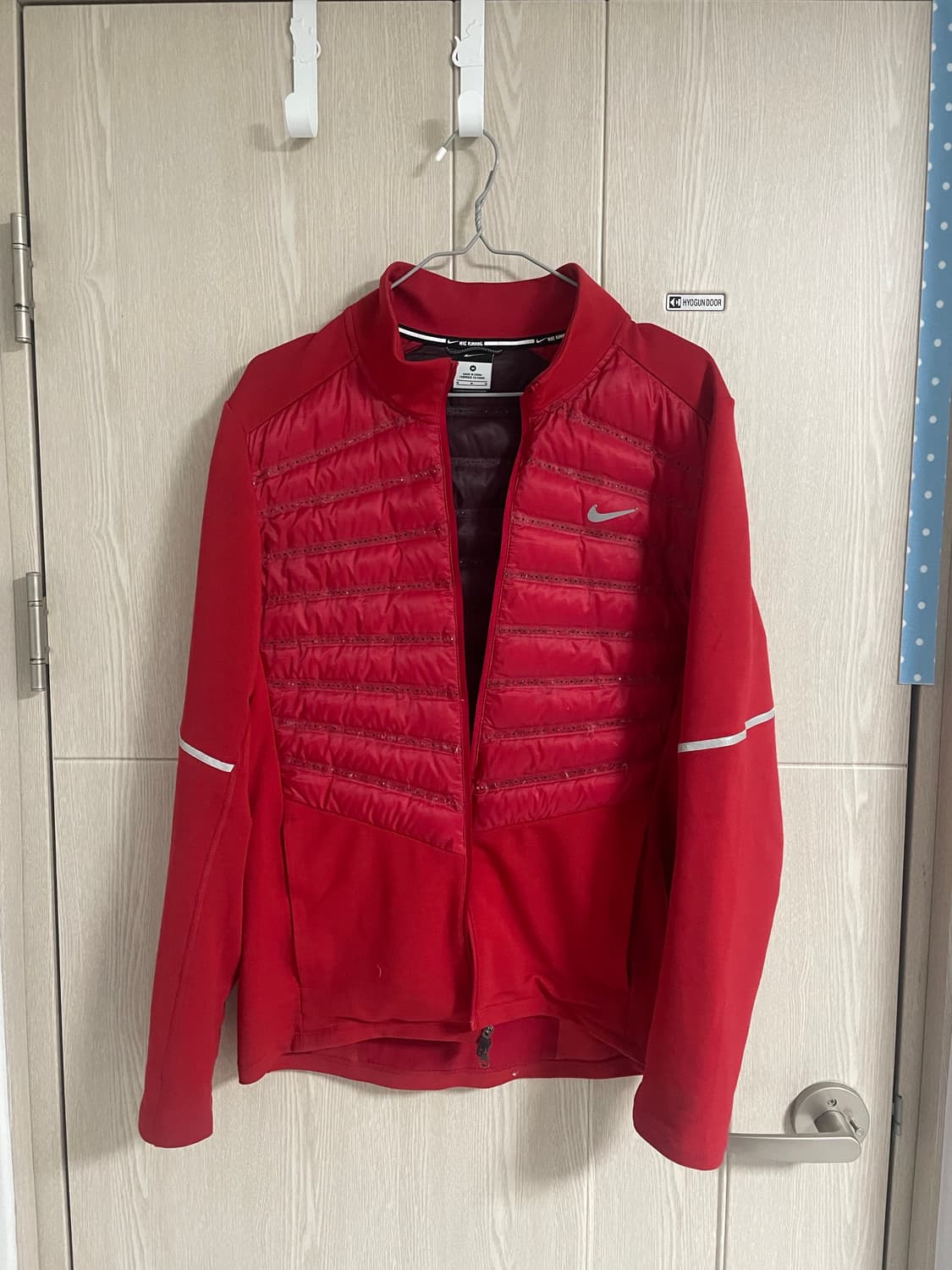 [M]나이키 에어로로프트 런닝 자켓 레드 상품이미지1