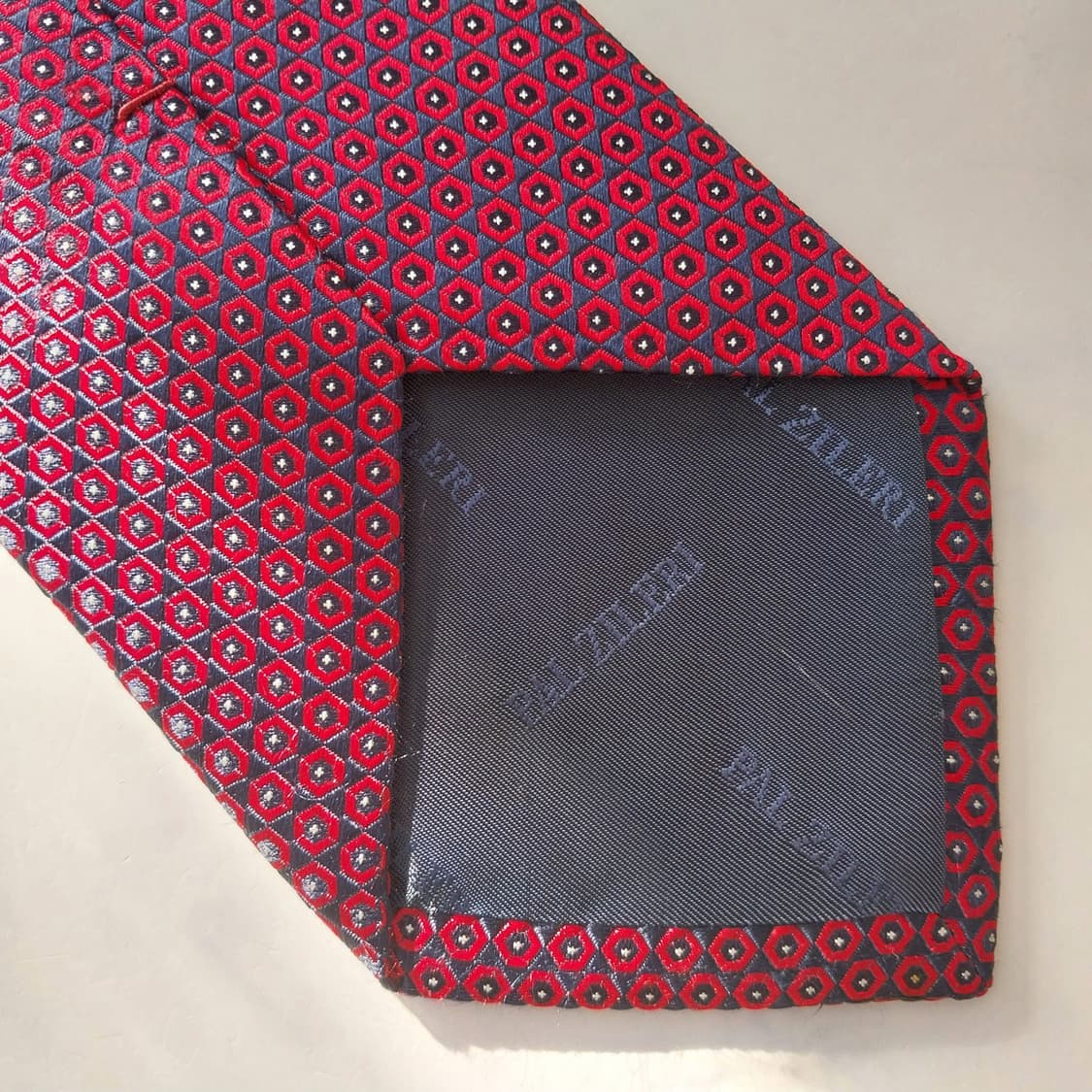 빨질레리 실크 레드 패턴 넥타이 9.2cm A+등급 K1817
 상품이미지8