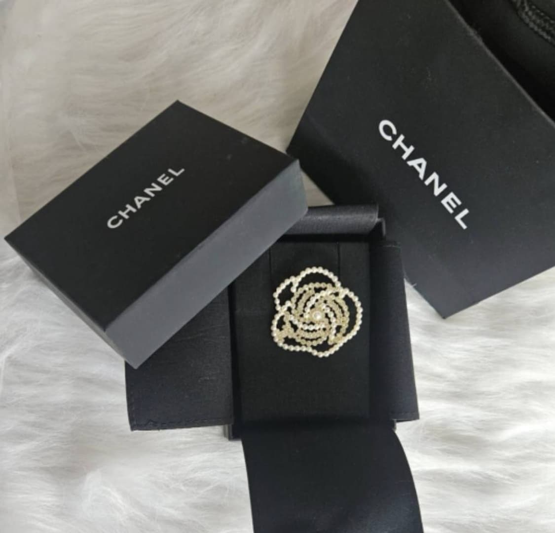 빈티지샤넬 브로치 진주까멜 미사용제품 상품이미지1