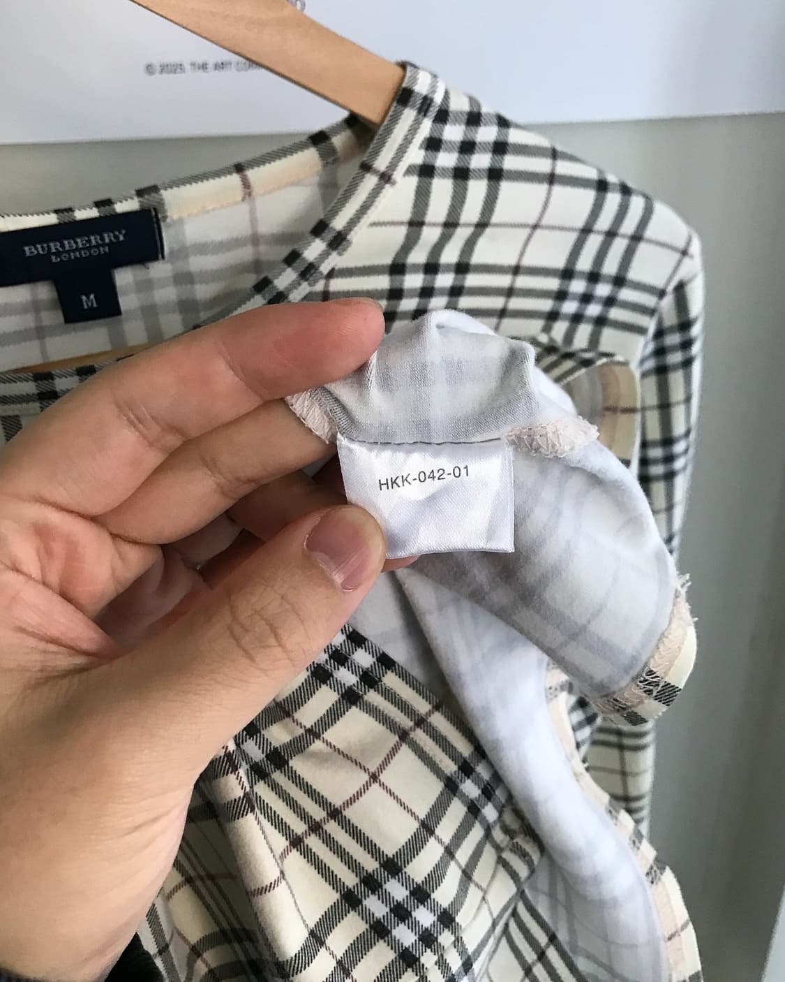 버버리 로고 노바체크 긴팔티 상품이미지4