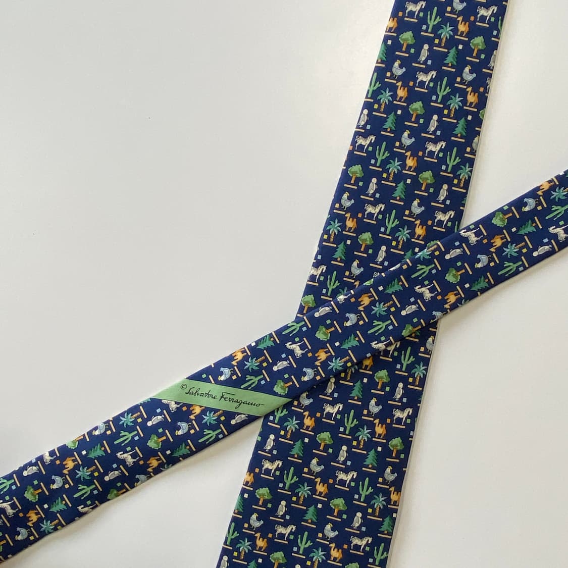 페레가모(Ferragamo) 명품 정품 넥타이 상품이미지4