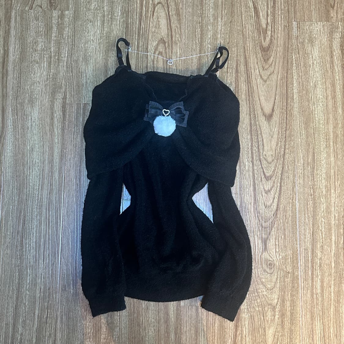 빈티지 블랙 리본 오프숄더 체인 니트 오네갸루 로걀 리즈리사깔 키티 상품이미지1