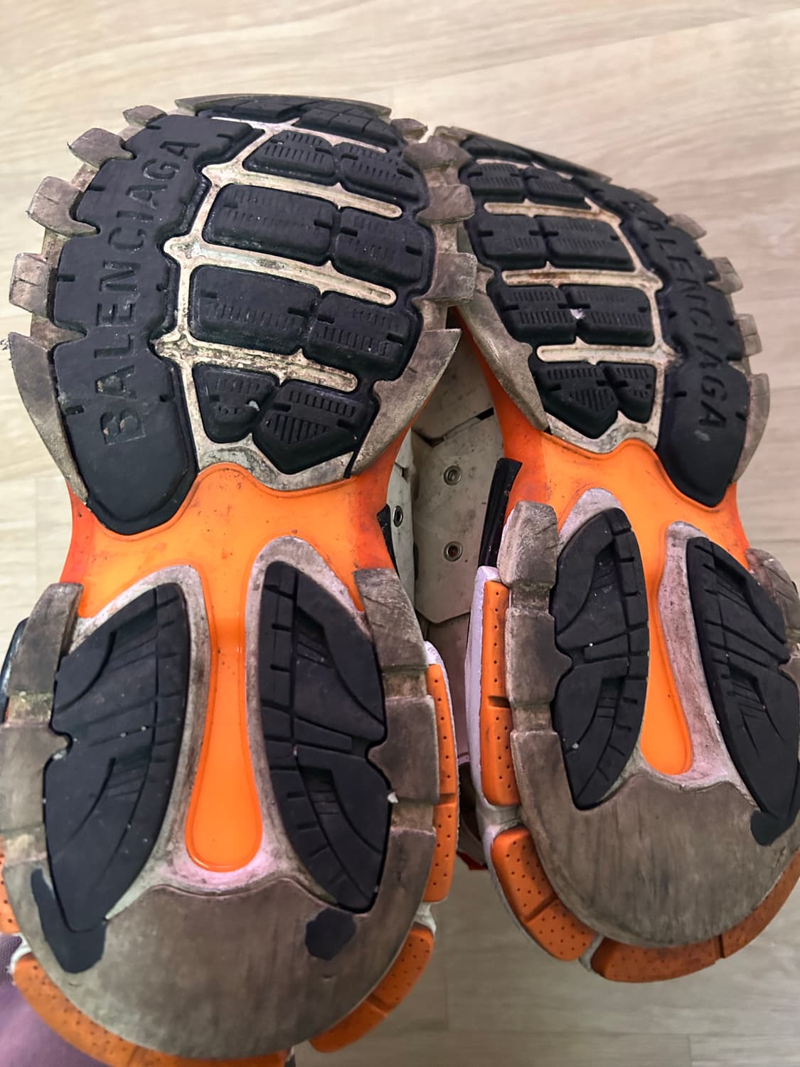 발렌시아가 트랙슈즈 흰주 42 상품이미지2