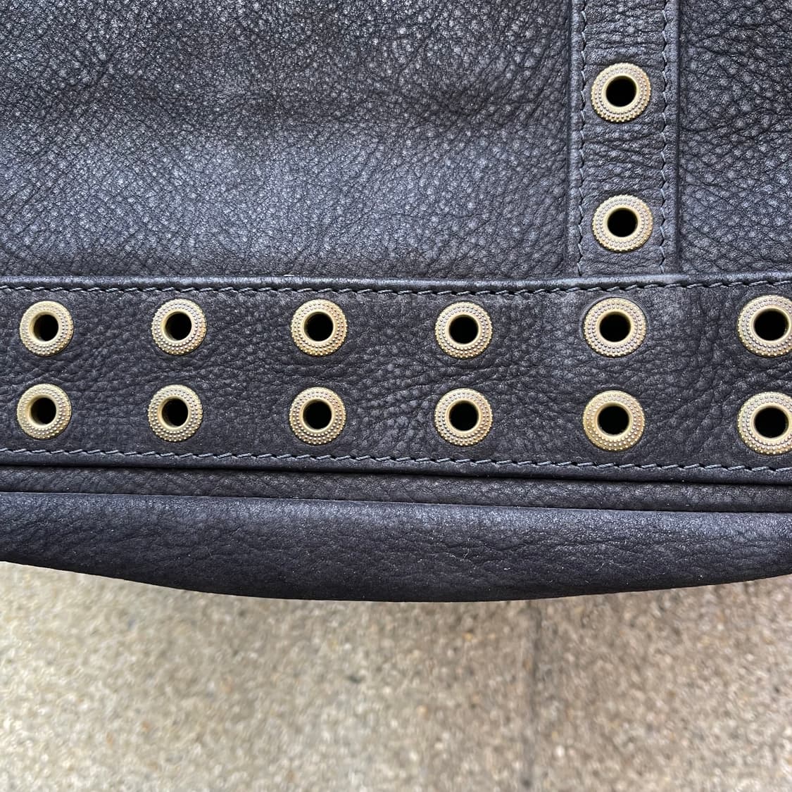 [OS] Vanessa Bruno 블랙 레더 토트백 상품이미지4