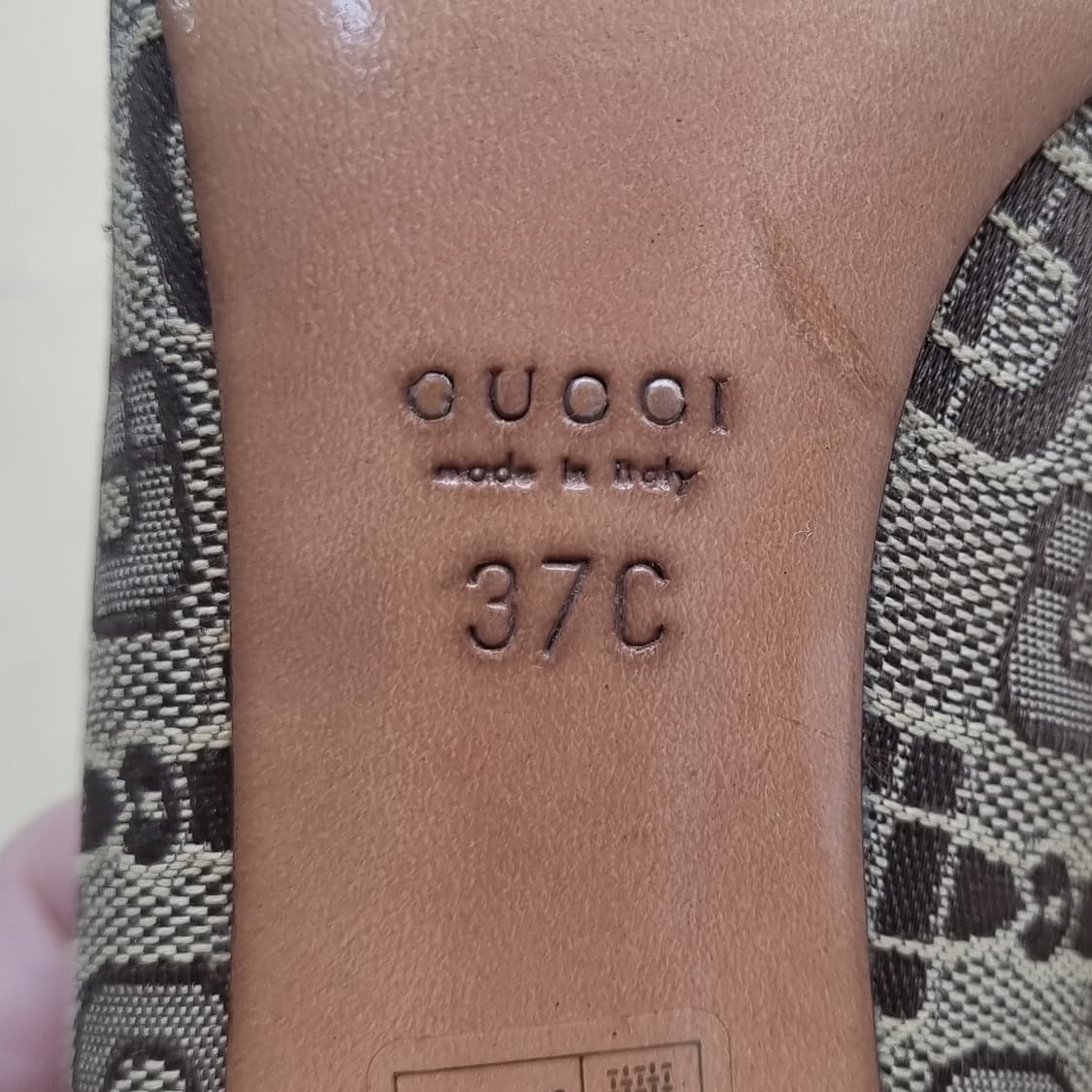 구찌 여성 펌프스힐 37C 240 굽8 상품이미지6