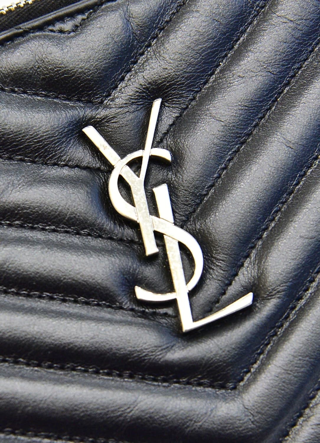 생로랑 모노그램 마트라세 레더 클러치(정품) 상품이미지7