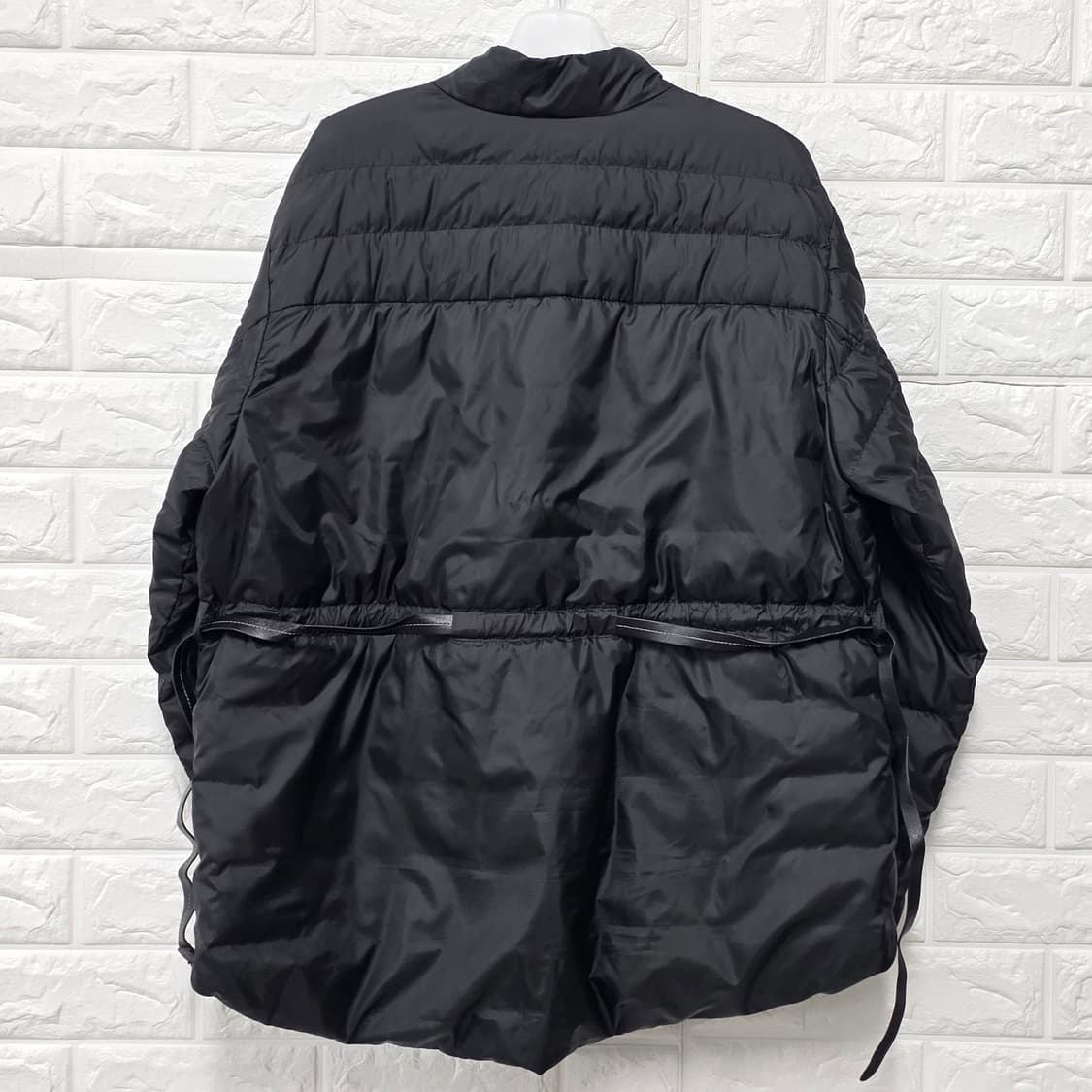 택포) 20s 한섬 시스템 블랙 다운 패딩 M 상품이미지4