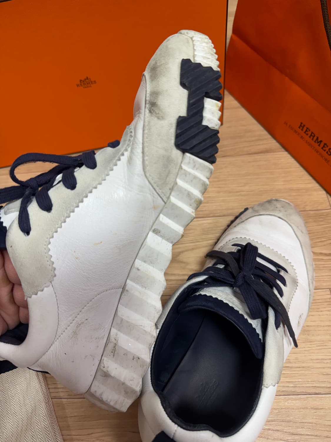 에르메스 바운싱 스니커즈 41.5 상품이미지2