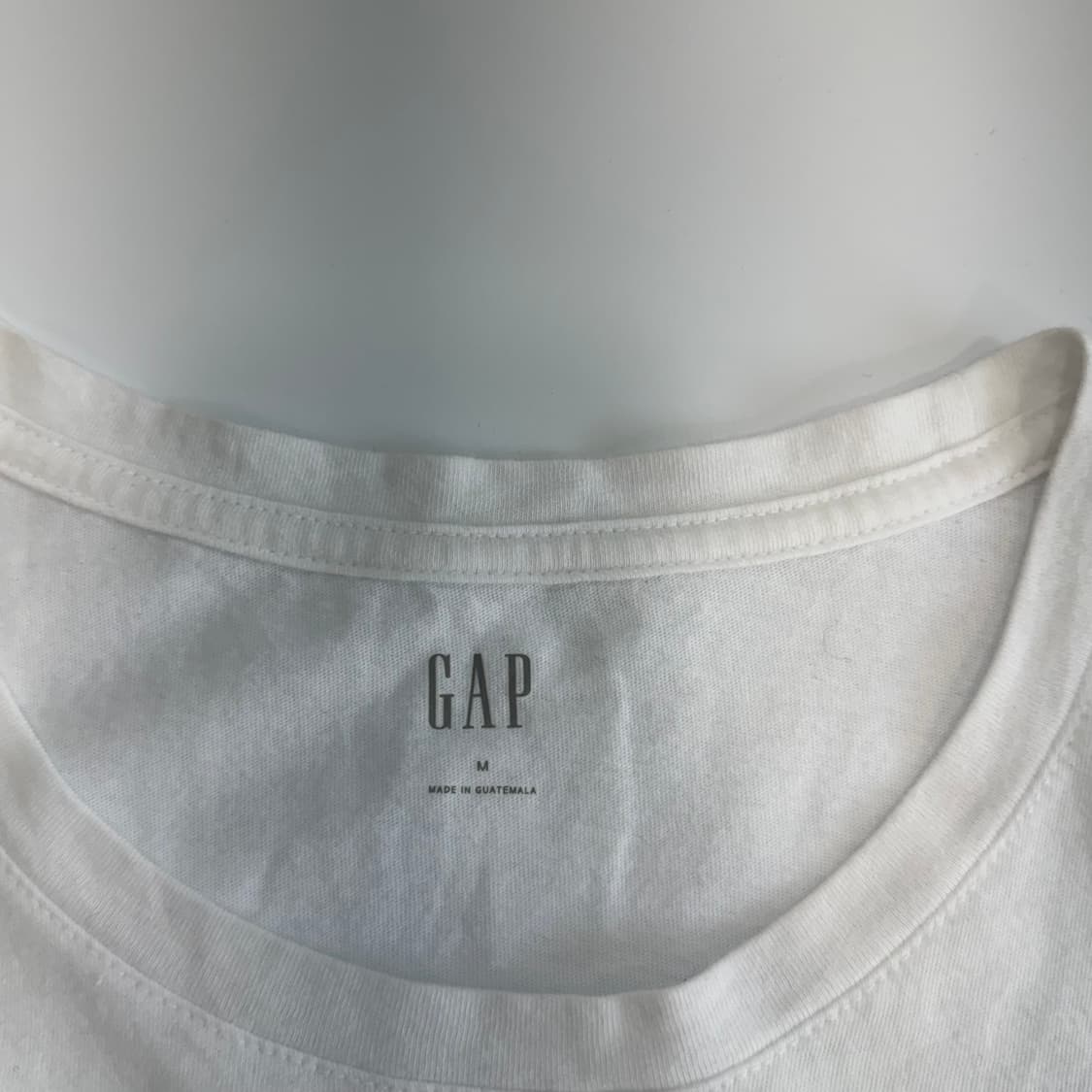 Gap 갭 블랙 로고 화이트 반팔 상품이미지5