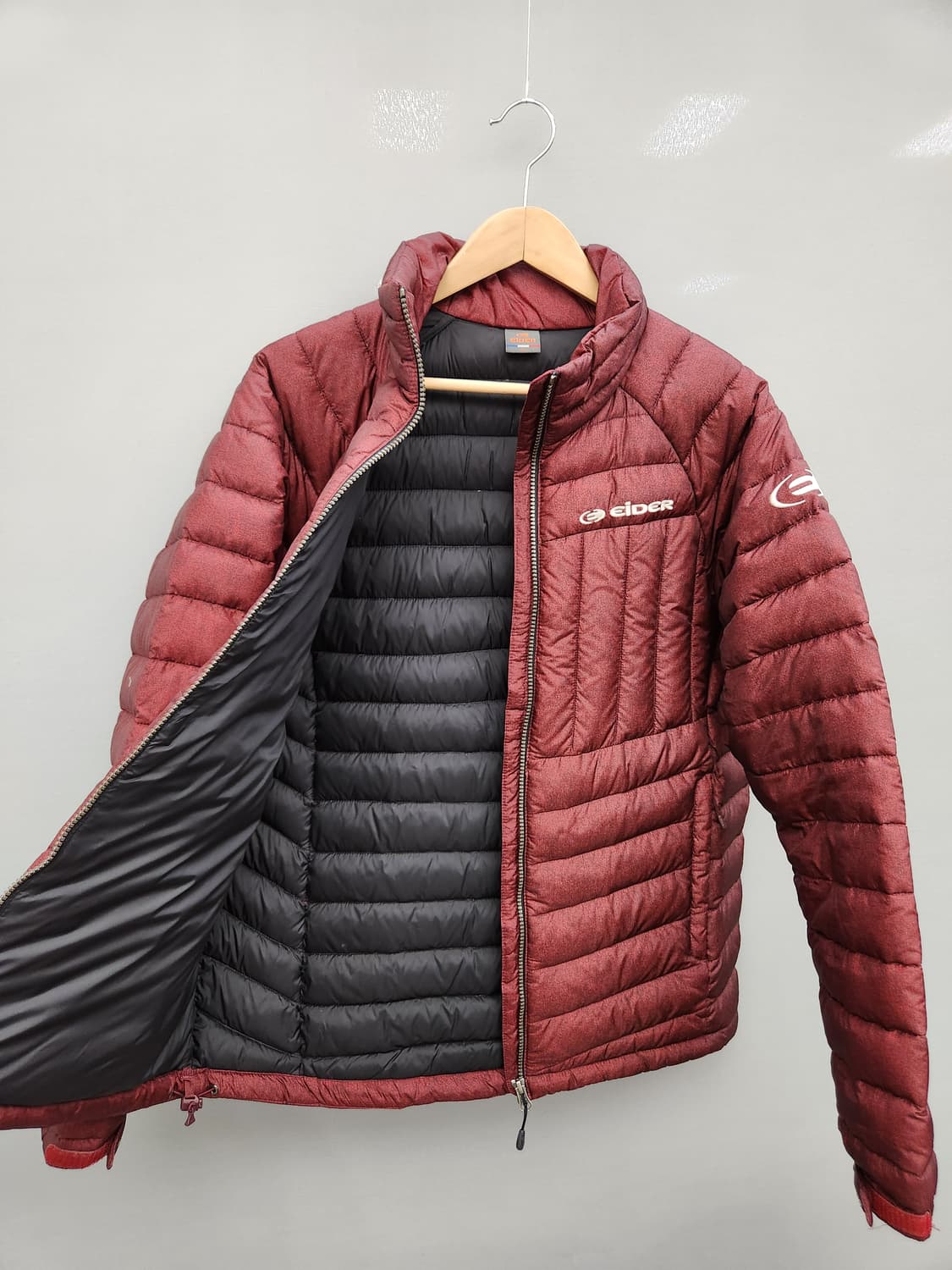 아이더 경량 패딩 점퍼 버건디 상품이미지5