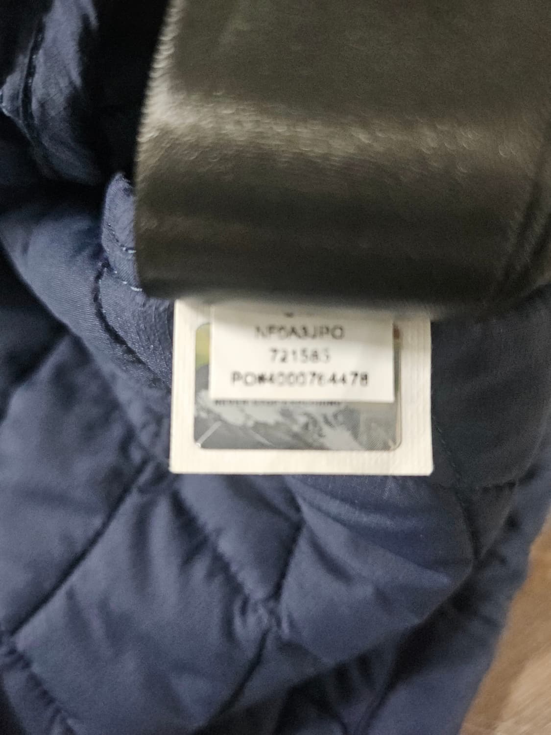 노스페이스 써모볼 퀼팅 경량패딩 네이비  M 상품이미지6