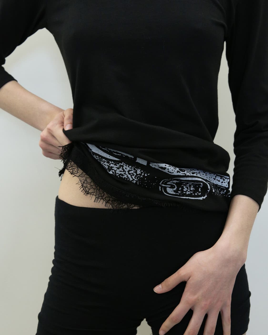 새상품 저스트하우스 lace trim boatneck top black 상품이미지2