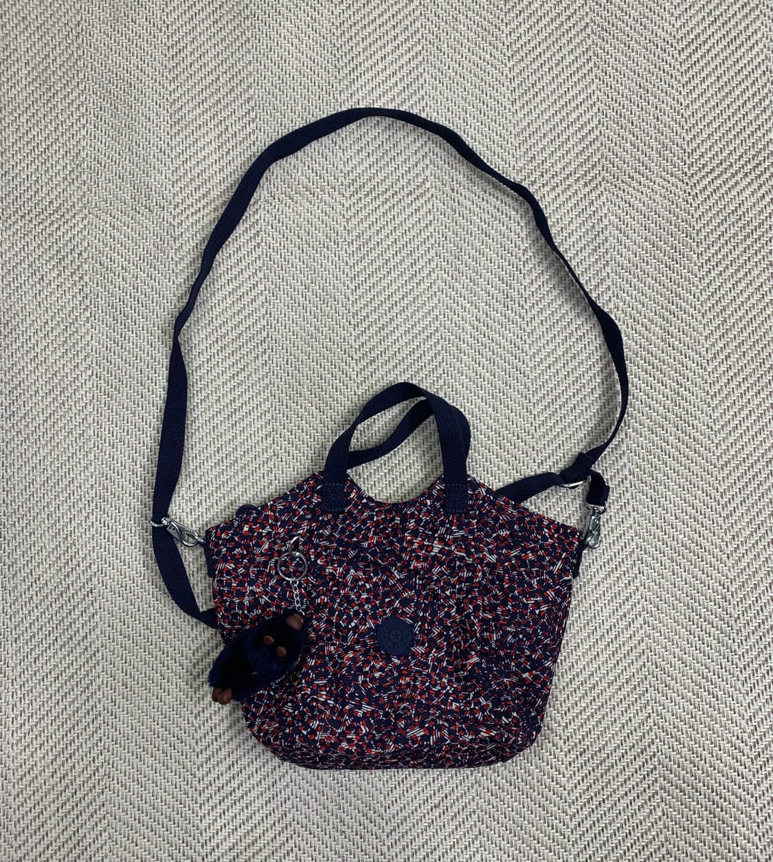 키플링 패턴 토트백 겸 숄더백 상품이미지1