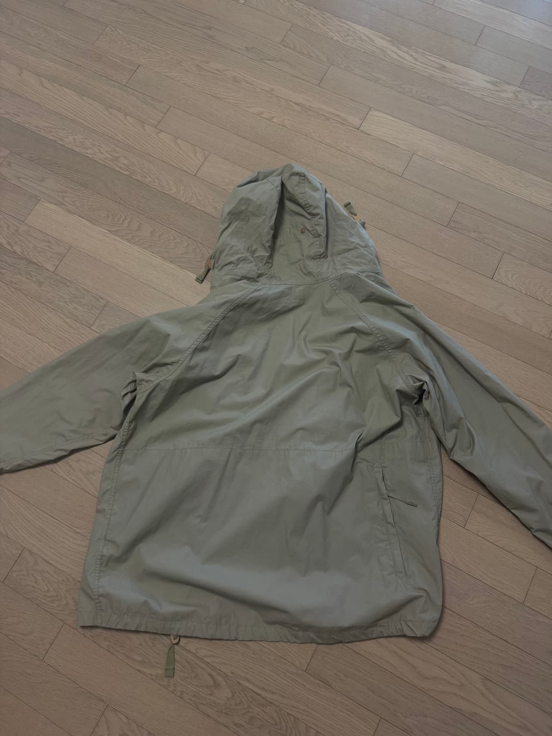 엔지니어드가먼츠  아틀란틱 m 카키 컬러 판매합니다 상품이미지4