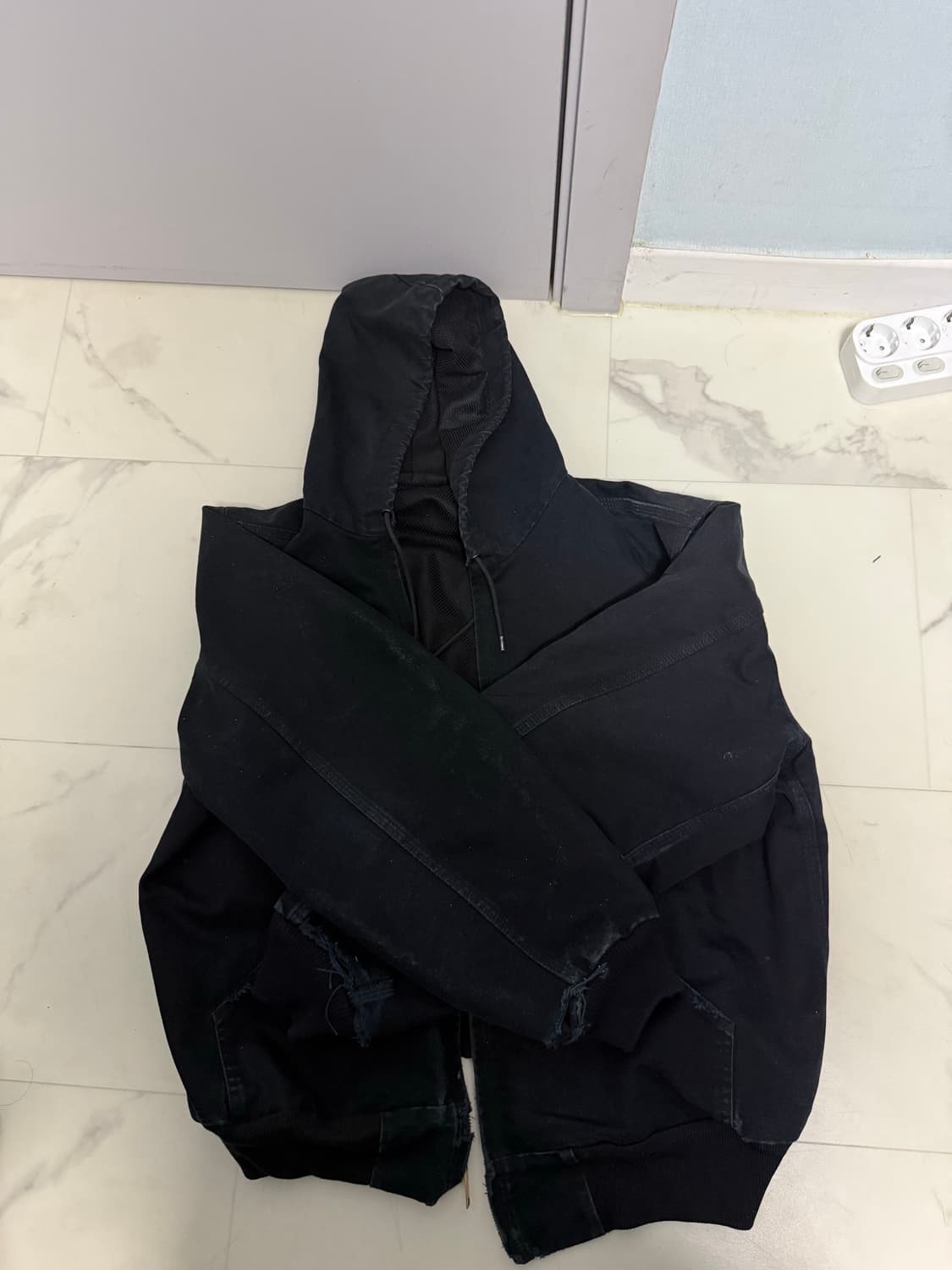 칼하트 j140 후드집업 블랙 상품이미지2