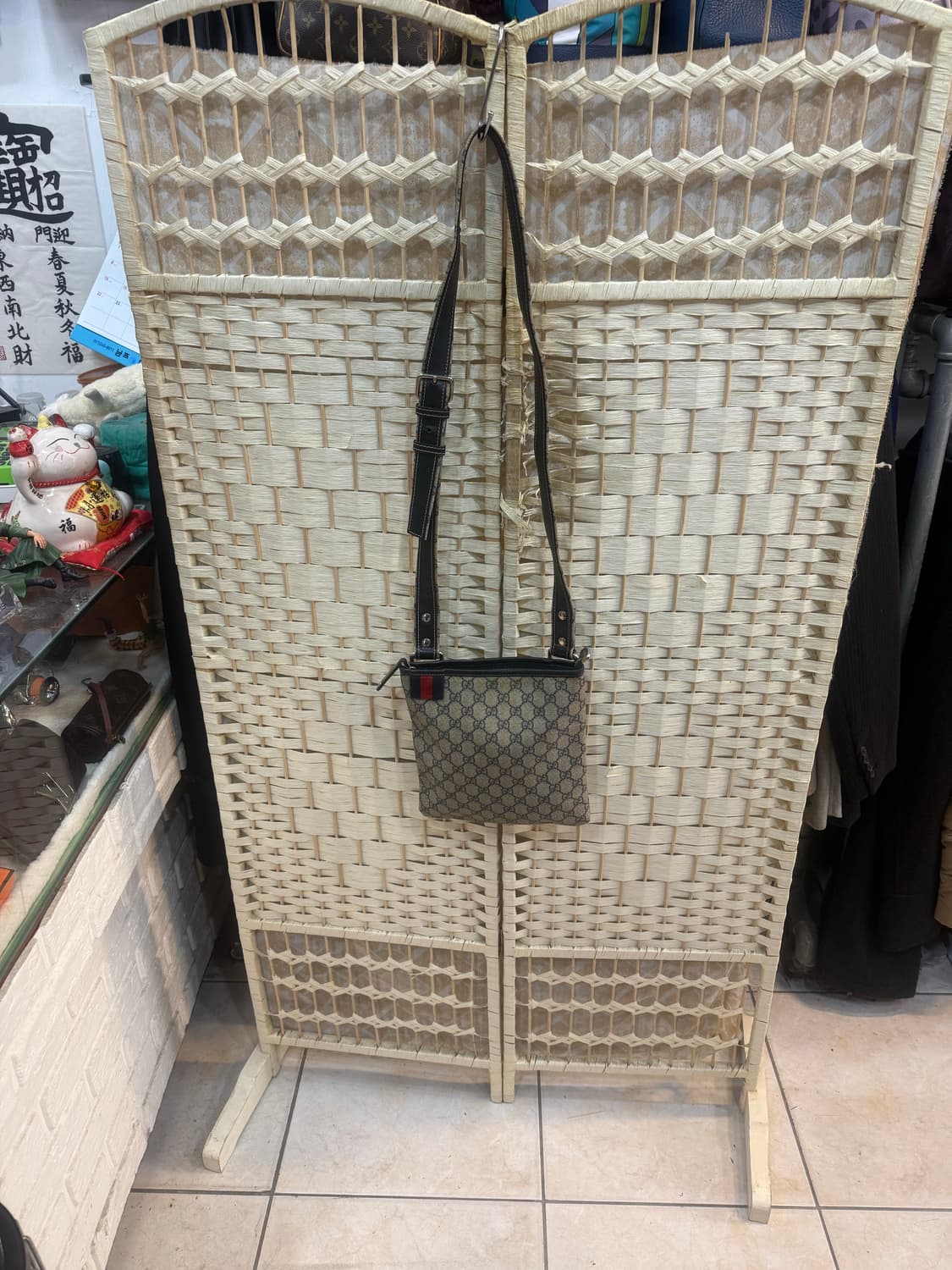 정품 구찌 삼선 미니 크로스백 팝니다 상품이미지1