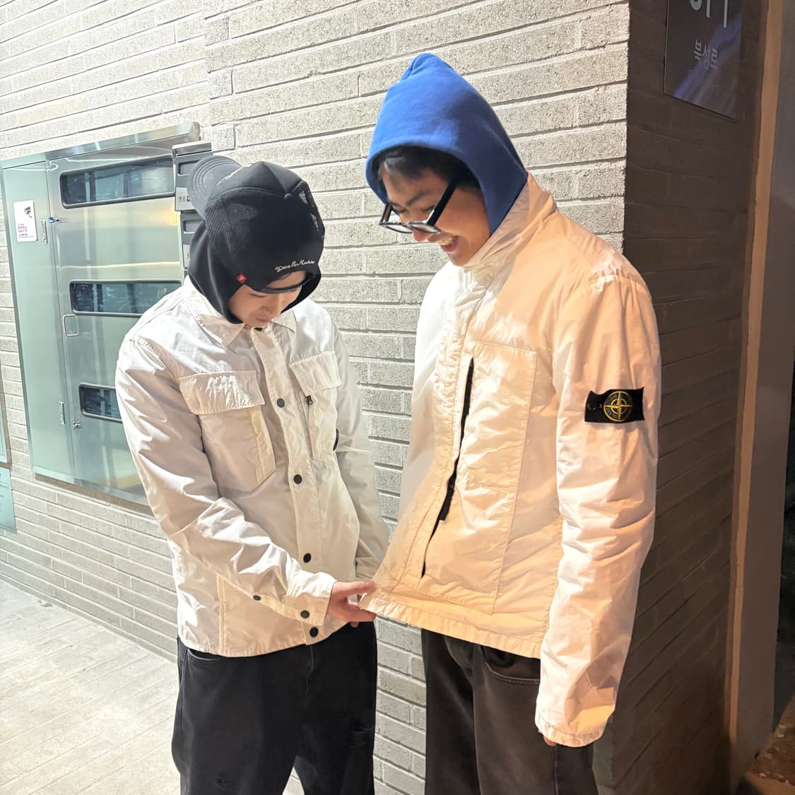 씨피컴퍼니 화이트 렌즈 오버 셔츠 자켓 상품이미지2