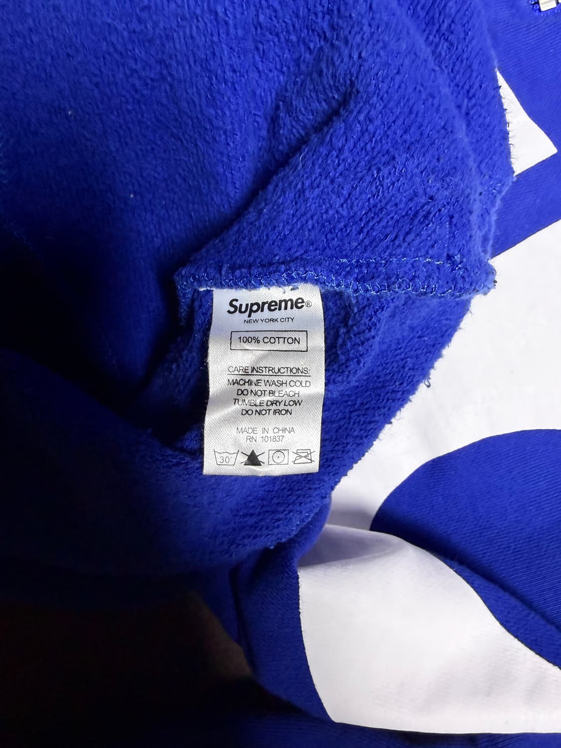 슈프림 하프짚업 상품이미지4