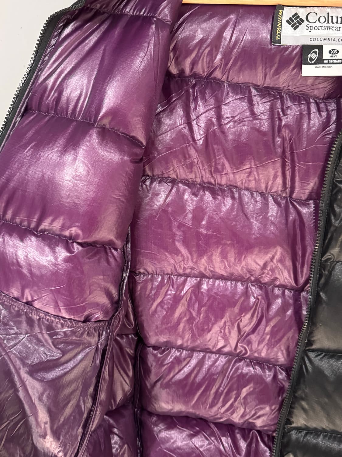 컬럼비아 재팬 유광 다운 푸퍼자켓  상품이미지6