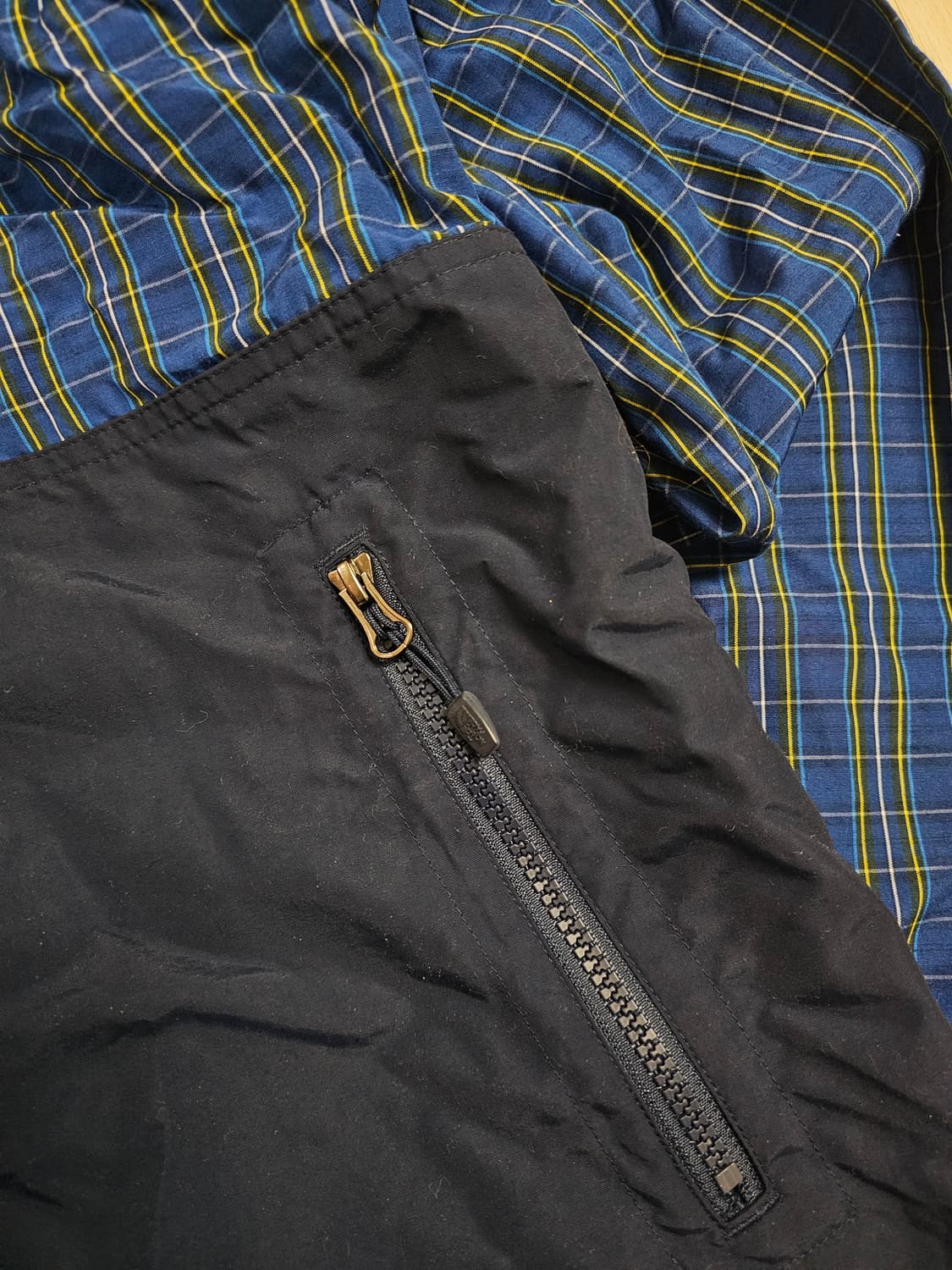 [100(L)] 노스페이스 타탄 체크 & 네이비 배색 후드 바람막이 자켓 상품이미지4