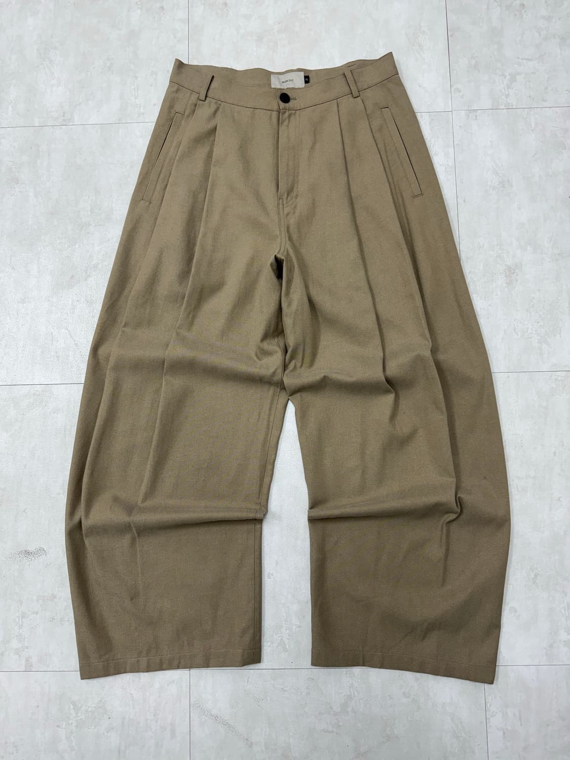 •BEGIN 2.0.2 베이지 와이드 슬랙스 상품이미지1