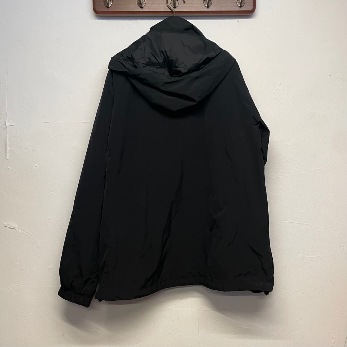 노스페이스 중앙지퍼 블랙 바람막이 자켓   상품이미지4