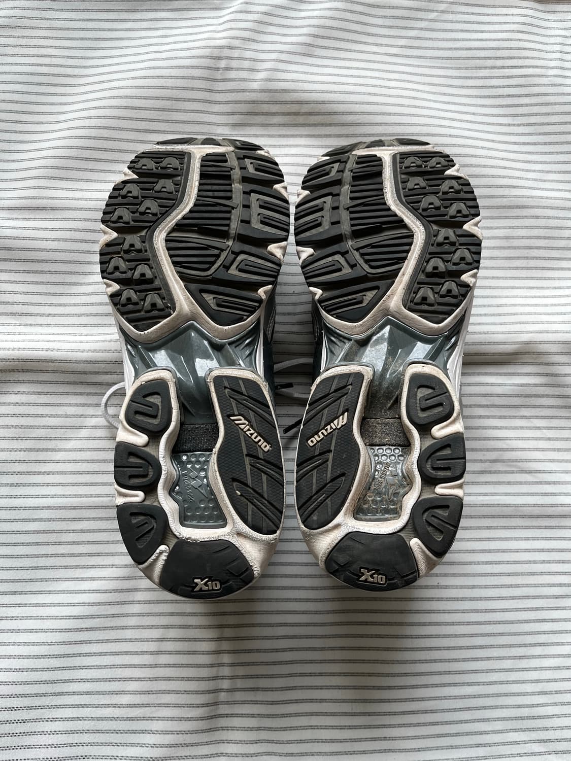 미즈노 웨이브 라이더 10 실버블랙 (270-275) 상품이미지7