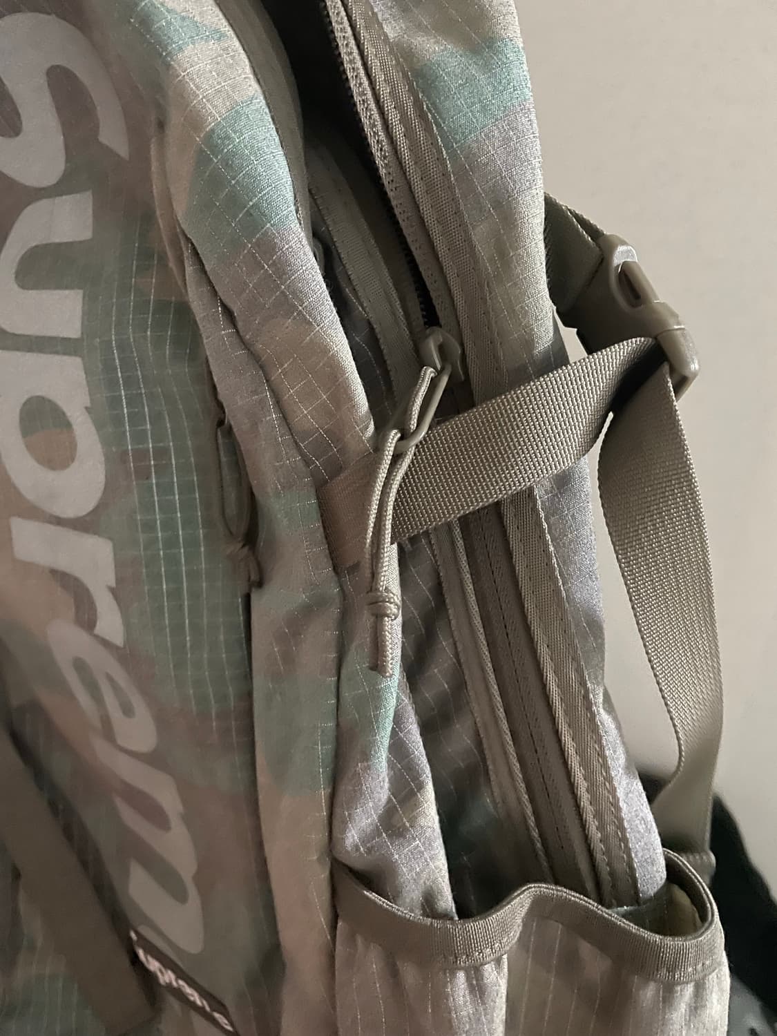 슈프림 백팩 우드랜드 카모 - 24SS 상품이미지4