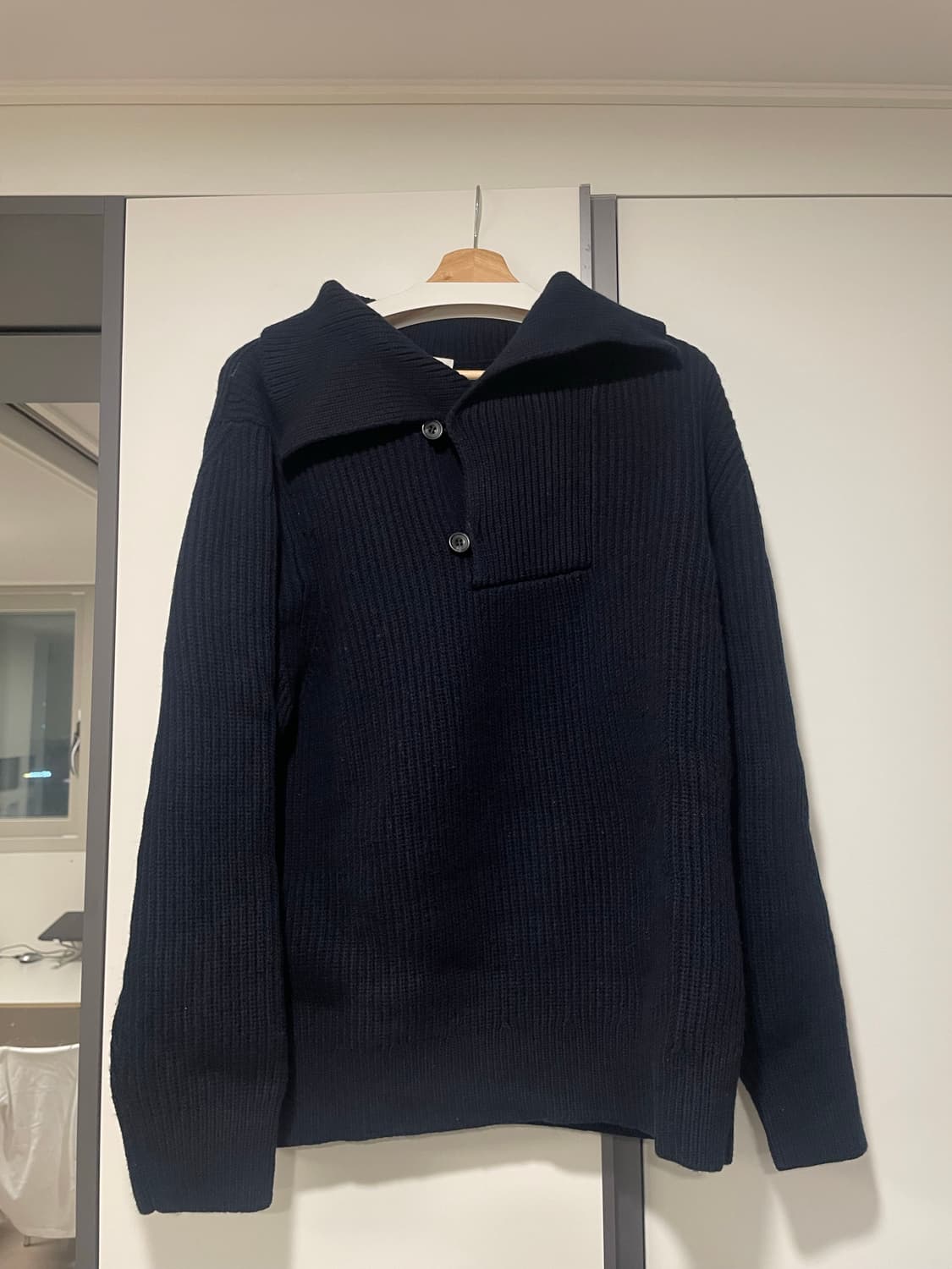 cos 스프레드 칼라 울 니트 상품이미지3