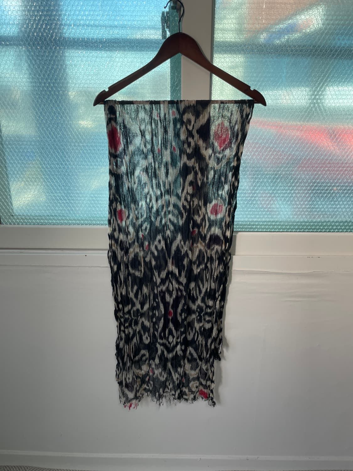 Agnes b 아네스베 아트 패턴 머서라이즈 머플러 상품이미지1