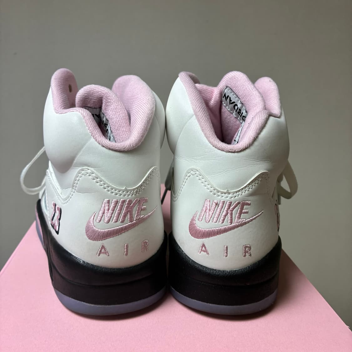 [260]나이키 에어 조던 5 레트로 화이트/핑크 상품이미지4