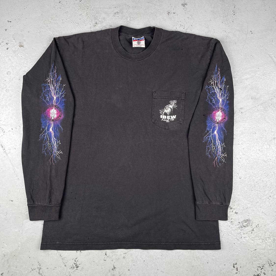 빈티지 IBEW 716 라이트닝 그래픽 롱슬리브 상품이미지1