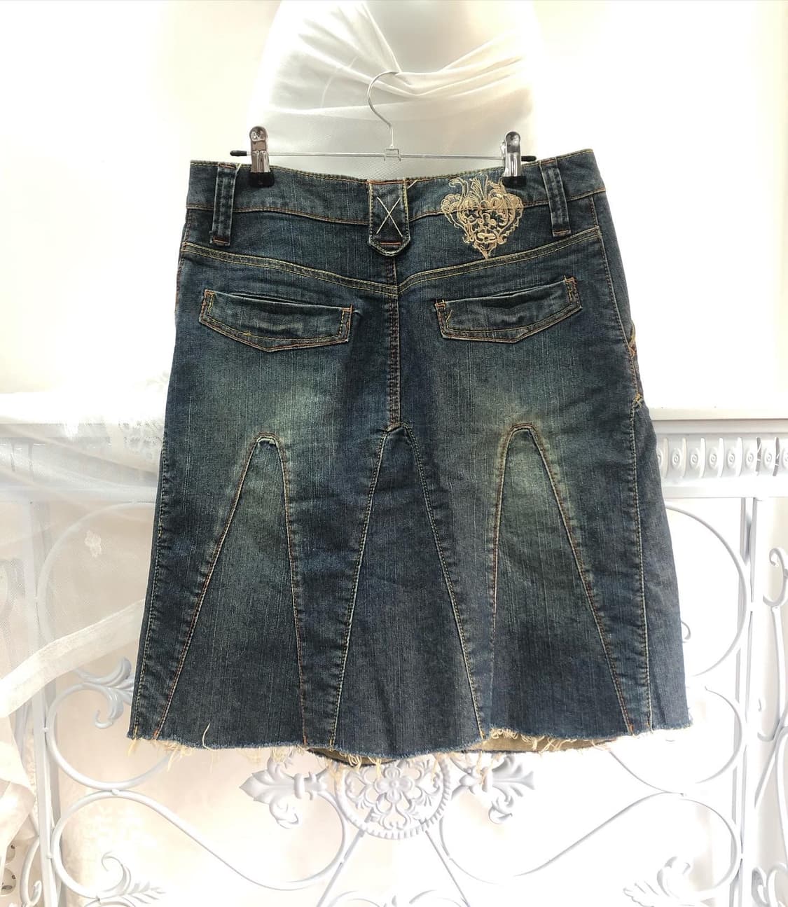 stitched detail midi denim skirt  상품이미지2