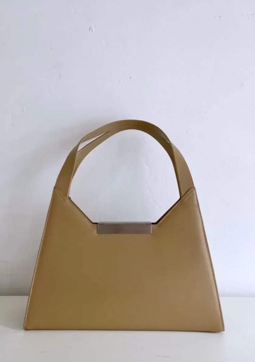 패라가모 간치니 숄더백 상품이미지3