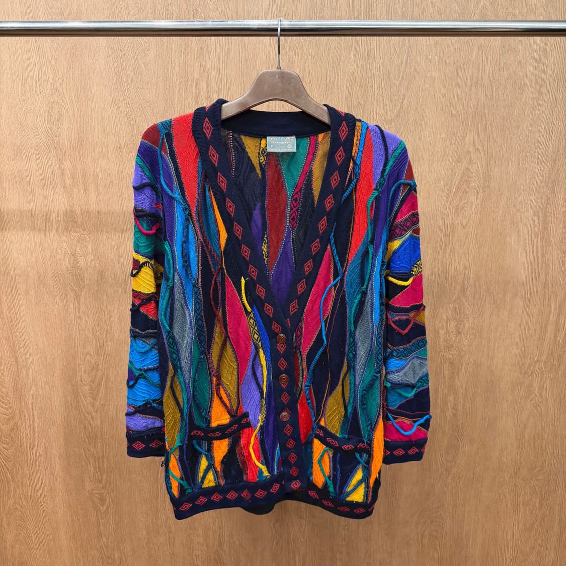 쿠지 긴팔 니트 가디건 꽈배기 물결 다이아몬드 디테일 루즈핏 멀티컬러 상품이미지2