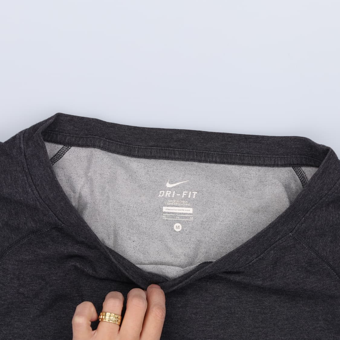 M 나이키 드라이핏 긴팔티 0122H1 상품이미지3