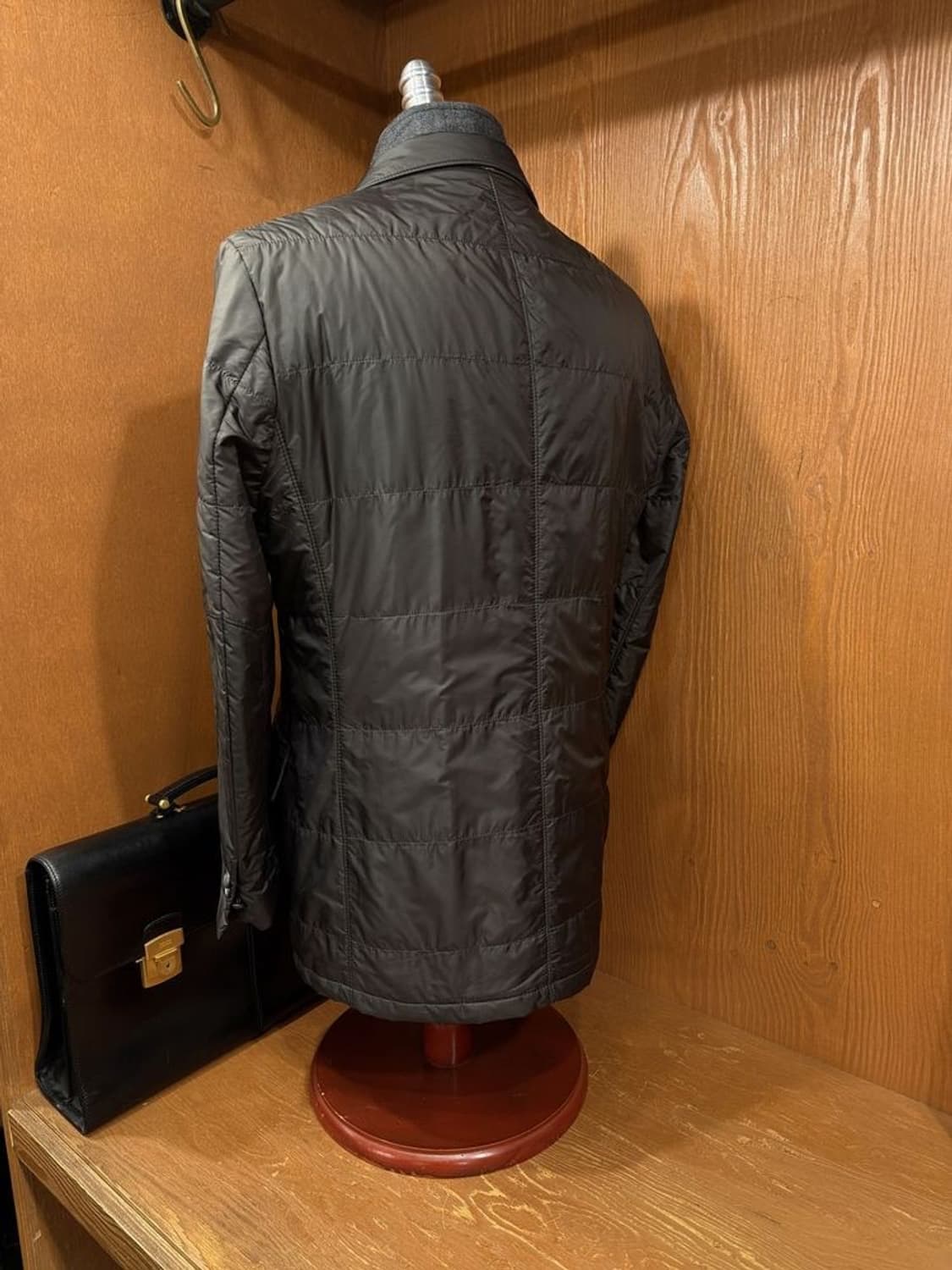 꼬르넬리아니 코트 상품이미지7