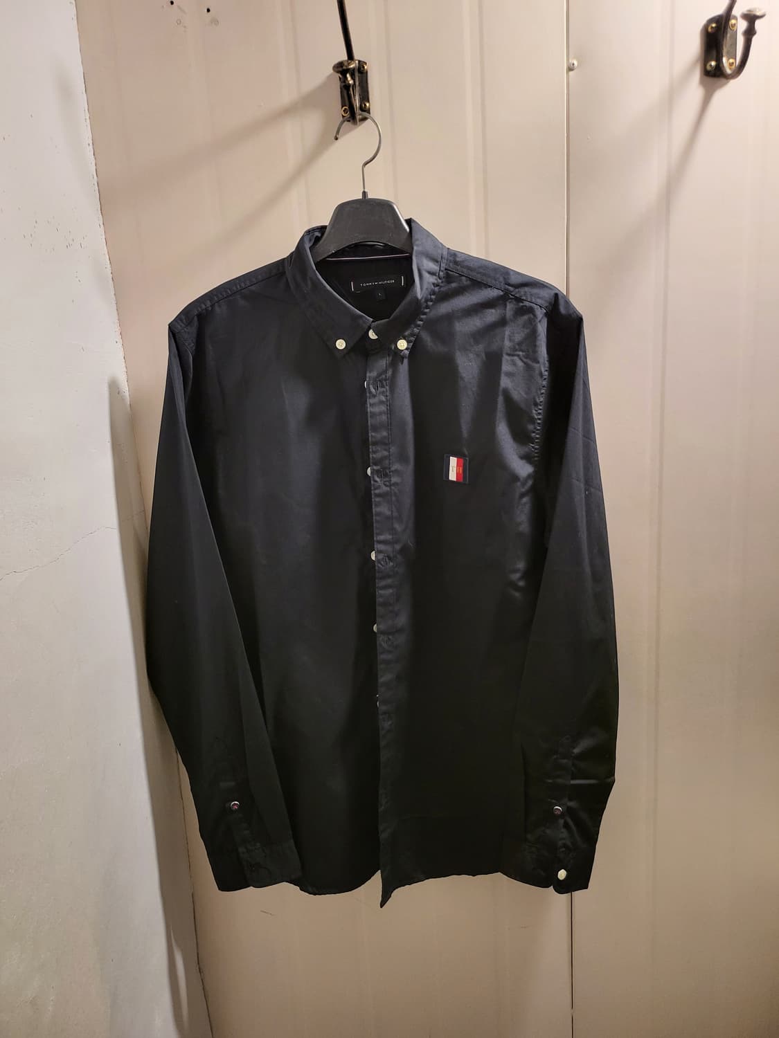 타미힐피거 블랙 셔츠 상품이미지1