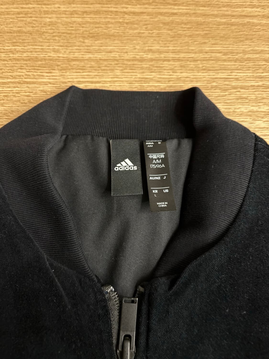 아디다스 벨루아 봄버 자켓 상품이미지3