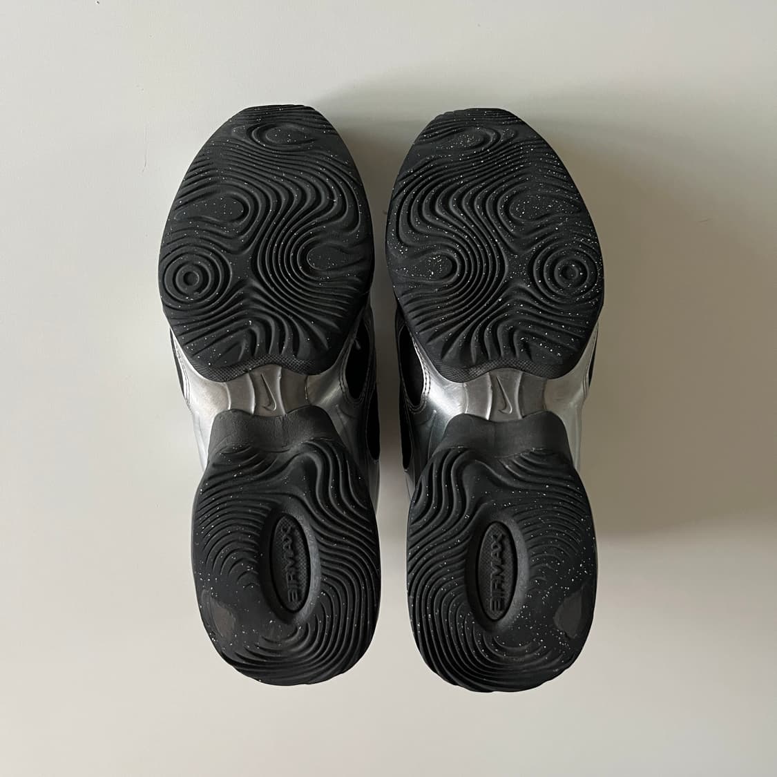 NIKE Air Max Muse Black Metallic Silver 상품이미지10