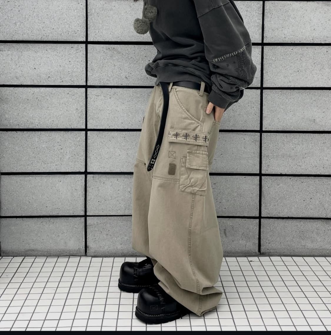 Twospc wearsaints beige 2사이즈 구합니다. 상품이미지1