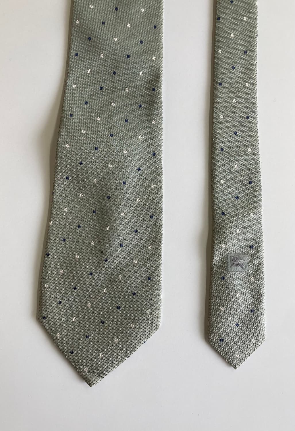 버버리 넥타이 상품이미지1