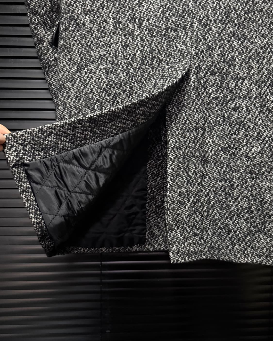 알뮤트 울 모 보카시 차콜 블랙 피크드 더블 롱 코트 고스 펑크 락시크 상품이미지6