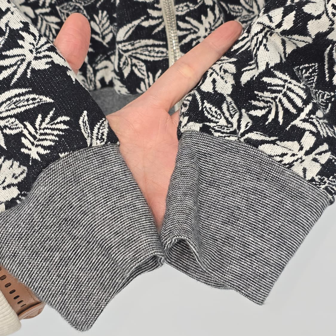 자라 맨 블랙 플라워 후드집업 95 상품이미지4