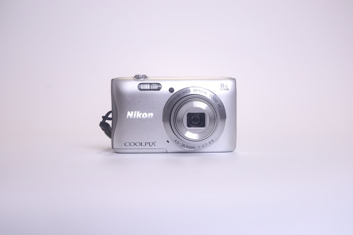 니콘 쿨픽스 S3700 실버 상품이미지1