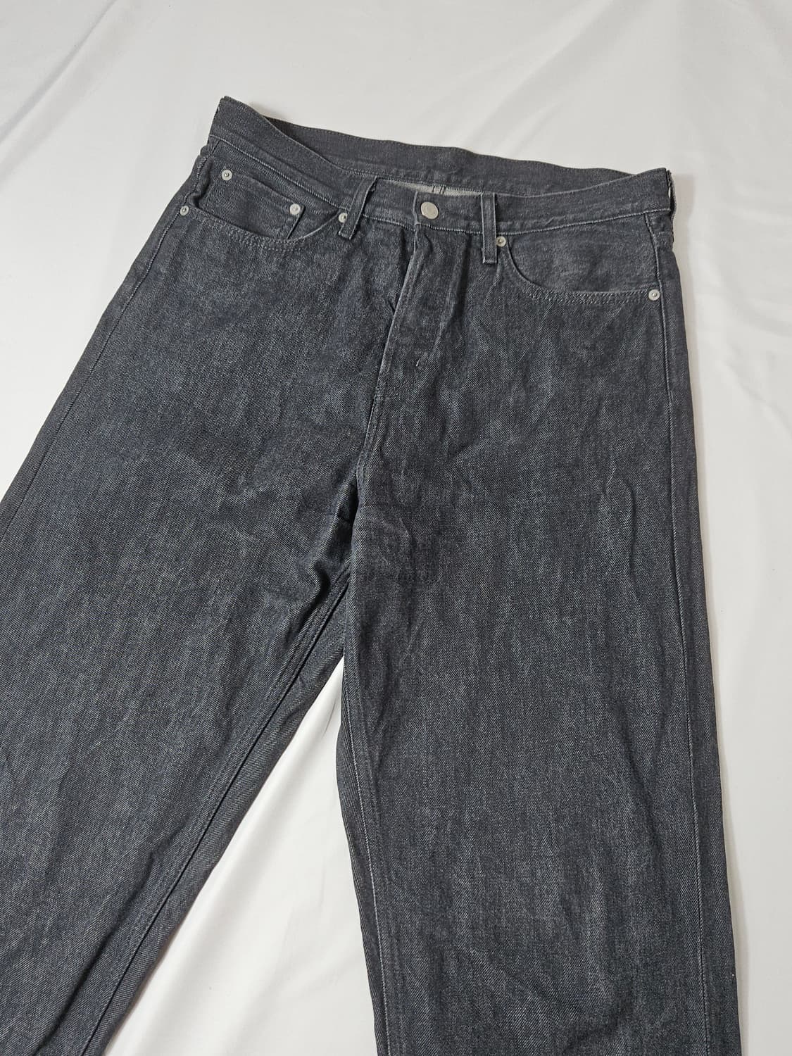 코스 COS 신형 릴렉스드 생지 와이드 데님팬츠 블랙 흑청 진 31 상품이미지2